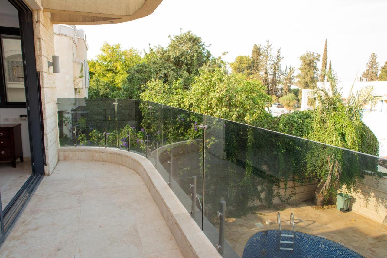 Grace Holon Villa & Pool מראה חיצוני תמונה