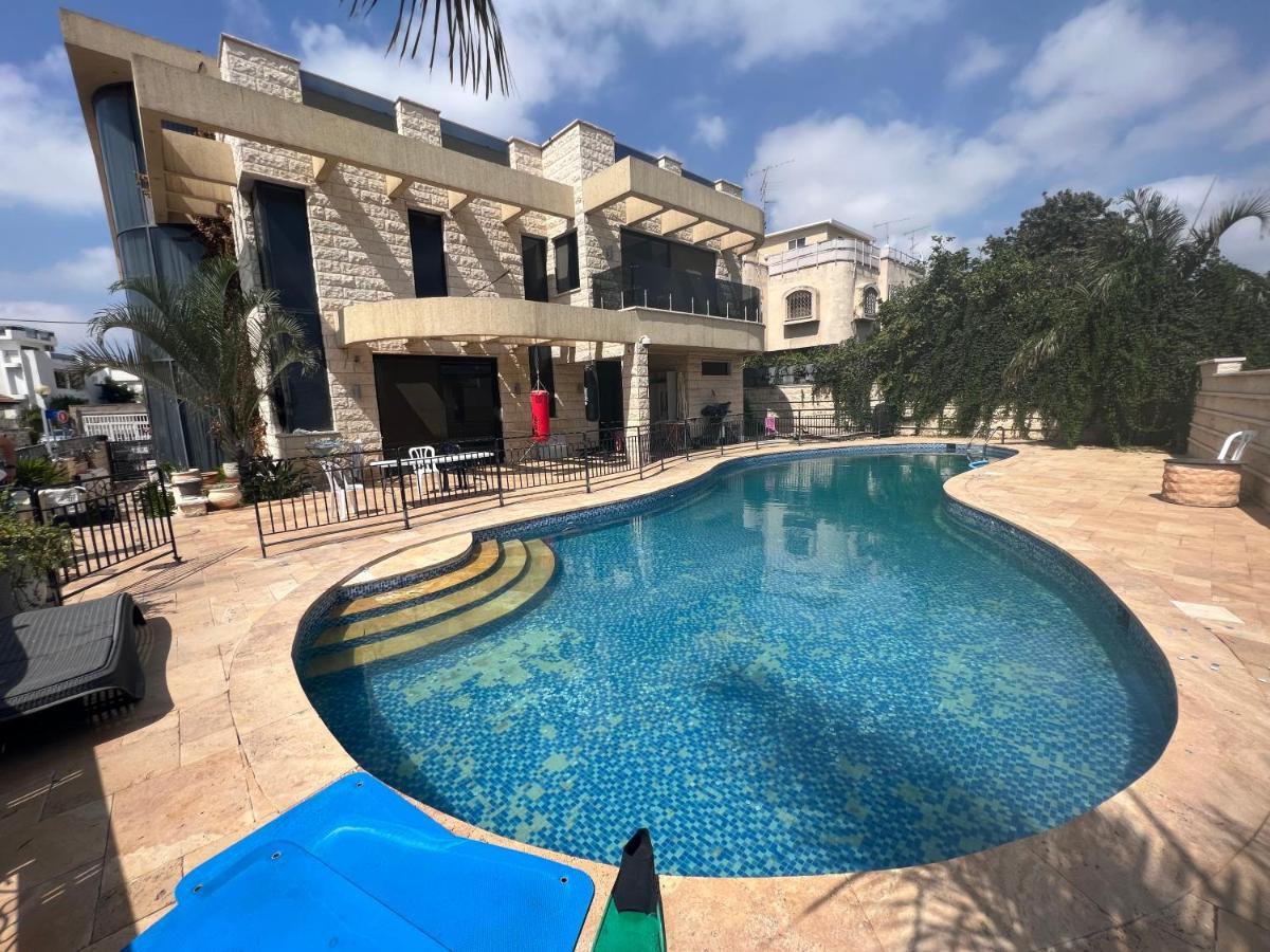 Grace Holon Villa & Pool מראה חיצוני תמונה